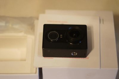 Лот: 8253289. Фото: 1. Экшн камера xiaomi yi + флешка... Экшн камеры