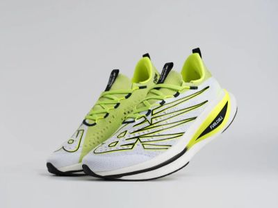 Лот: 25379019. Фото: 1. Кроссовки New Balance FuelCell... Кеды, кроссовки, слипоны