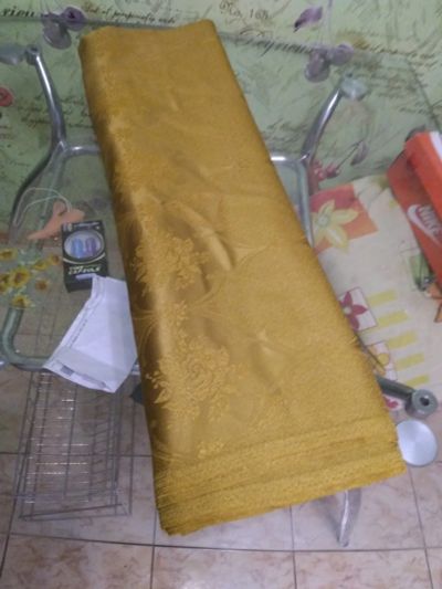 Лот: 15118093. Фото: 1. Ткань на шторы цвет золото. Шторы, тюль