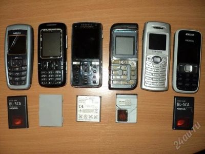 Лот: 1351044. Фото: 1. телефоны на запчасти (2 рабочих... Кнопочные мобильные телефоны