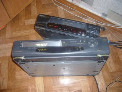 Лот: 950021. Фото: 1. Видиомагнитофон Panasonic и Funai... Видеомагнитофоны