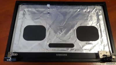 Лот: 16534121. Фото: 1. Крышка с рамкой для ноутбука Samsung... Корпуса, блоки питания