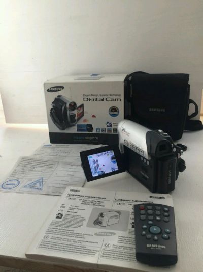 Лот: 11295892. Фото: 1. Видеокамера Samsung VP-D363i. Видеокамеры