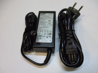 Лот: 5181187. Фото: 1. Блок питания Samsung 19V 3.16A... Зарядные устройства