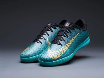 Лот: 16031525. Фото: 1. Футбольная обувь Nike Mercurial... Кеды, кроссовки, слипоны