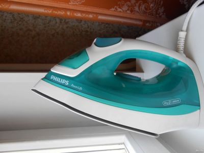 Лот: 13874651. Фото: 1. Утюг Philips Powerlife. Утюги, парогенераторы, отпариватели