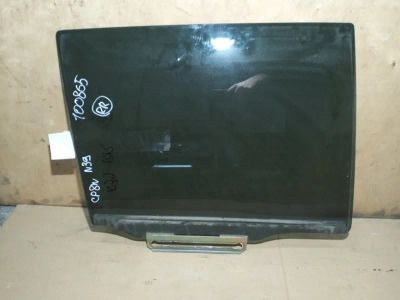 Лот: 21396158. Фото: 1. стекло Mazda Premacy CP8W. Двигатель и элементы двигателя