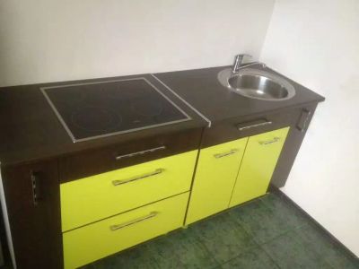 Лот: 9614621. Фото: 1. Кухонный гарнитур с варочной панелью. Кухонные гарнитуры