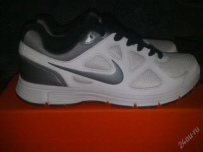 Лот: 1700598. Фото: 1. Nike Revolution ORIGINAL Кроссовки. Кеды, кроссовки, слипоны