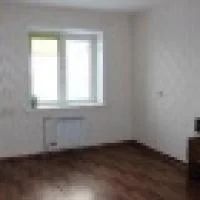 Лот: 8853860. Фото: 1. Сдам просторную 2х-комн. квартиру... Квартиры, студии