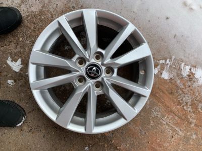 Лот: 15687216. Фото: 1. Диски Toyota r16 оригинал. Диски