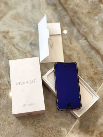 Лот: 11243968. Фото: 1. I-PHONE 5S 64Gb Space Gray. Дата-кабели, переходники