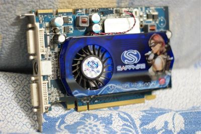 Лот: 2325889. Фото: 1. Sapphire HD 2600 XT. DDR3. 2xDVI-I... Видеокарты