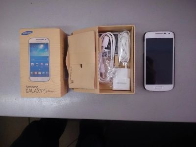 Лот: 3729654. Фото: 1. Samsung Galaxy s 4mini белый. Смартфоны