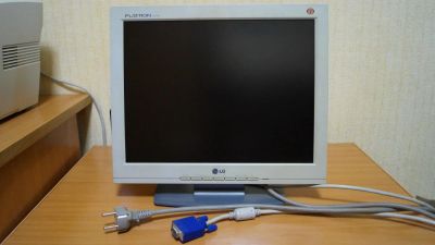 Лот: 8848477. Фото: 1. Монитор LG Flatron L1515S, мышка... ЖК-мониторы