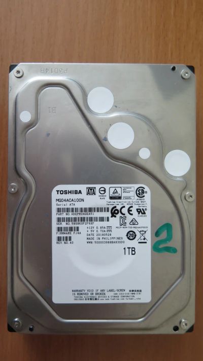 Лот: 25007978. Фото: 1. Жесткий диск Toshiba 1 Tb (MG04ACA100N... Жёсткие диски (HDD)