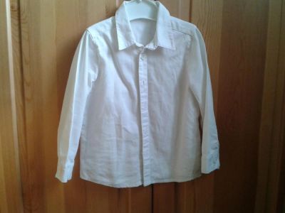 Лот: 8485176. Фото: 1. белая нарядная рубашка. Рубашки, блузки, водолазки