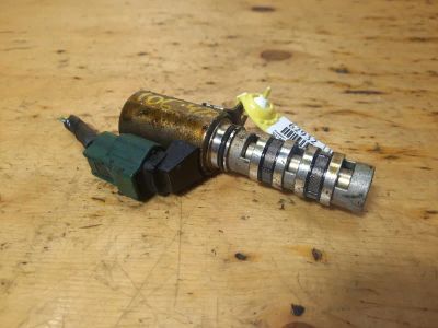 Лот: 19324671. Фото: 1. Клапан vvti Nissan Liberty RM12... Двигатель и элементы двигателя