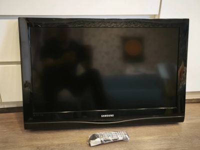 Лот: 25778374. Фото: 1. Телевизор жк "Samsung" 32 диагональ. Другое (тв и видео)