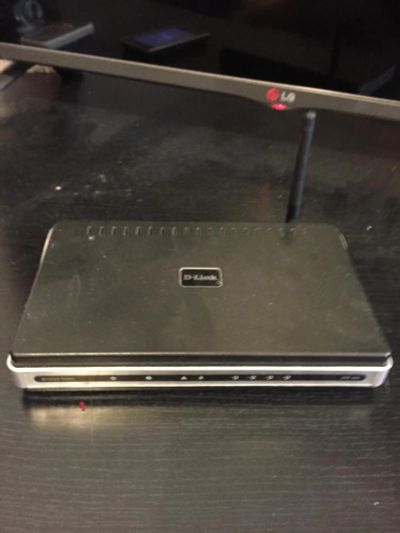 Лот: 9097614. Фото: 1. Wi-fi роутер Dir300. WiFi, Bluetooth адаптеры