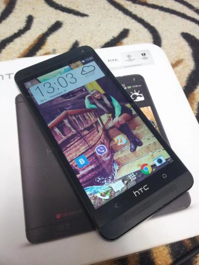 Лот: 4777682. Фото: 1. HTC one m7 32gb. Смартфоны