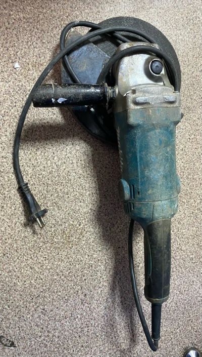 Лот: 20320058. Фото: 1. УШМ Makita 9069, 2000 Вт, 230... Электроинструмент