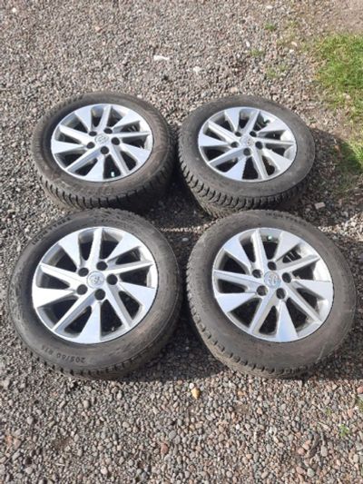 Лот: 25789155. Фото: 1. Колеса Toyota 5x100 r16 резина... Шины