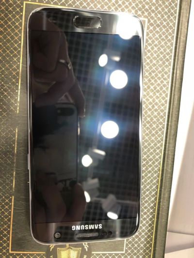 Лот: 11226488. Фото: 1. Samsung s7 телефоны. Кнопочные мобильные телефоны