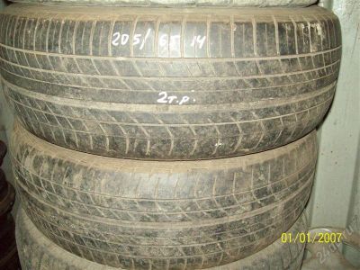 Лот: 1982990. Фото: 1. резина 205/-65-14. Шины
