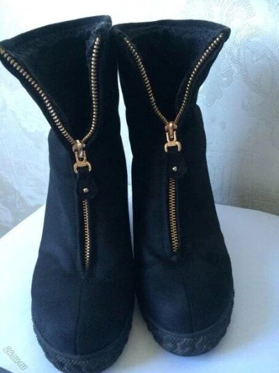 Лот: 10642028. Фото: 1. Зимняя обувь на платформе. Сапоги