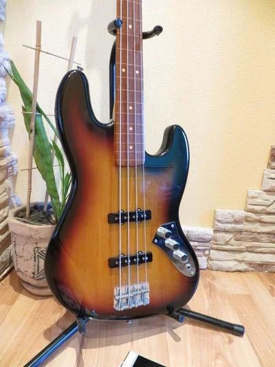 Лот: 5408672. Фото: 1. Fender Jaco Pastorius Jazz Bass... Гитары