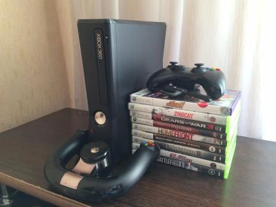 Лот: 3676076. Фото: 1. Xbox 360 250gb + Kinect + 28 Игр. Игровые приставки, консоли