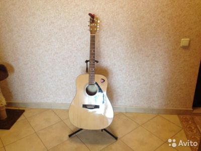 Лот: 7543538. Фото: 1. Гитара yamaha F310 + подставка... Гитары
