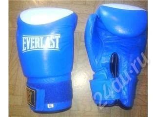 Лот: 382818. Фото: 1. Перчатки 10 унций EVERLAST. Другое (спортивные товары)