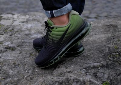 Лот: 10095484. Фото: 1. Кроссовки Nike Air Max 2017. Кеды, кроссовки, слипоны