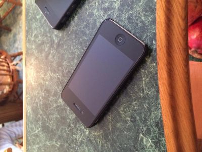 Лот: 3734696. Фото: 1. iPhone 4 32gb Срочно!!!. Смартфоны