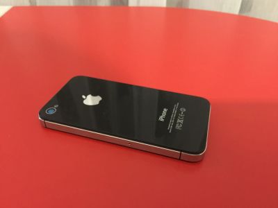 Лот: 6204366. Фото: 1. iPhone 4s 16GB. Model A1387... Смартфоны
