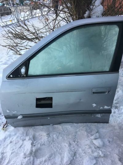 Лот: 17467001. Фото: 1. Дверь Toyota mark II wagon qualis... Кузов