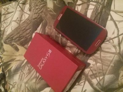 Лот: 4387705. Фото: 1. Samsung Galaxy S3 i9300 RED. Смартфоны