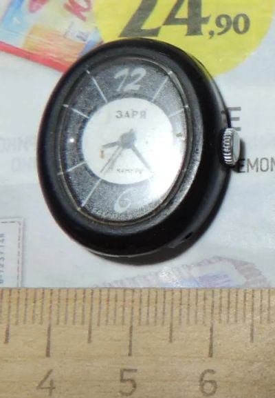 Лот: 20510982. Фото: 1. Часы наручные "Заря" Советского... Оригинальные наручные часы