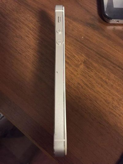 Лот: 10553019. Фото: 1. iPhone 5S 16GB. Смартфоны