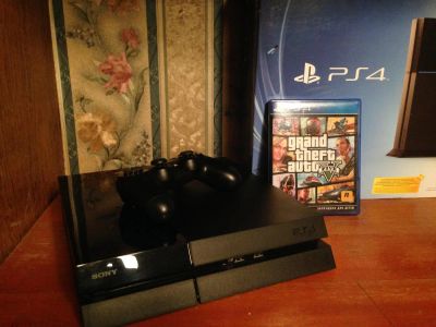 Лот: 6329318. Фото: 1. Sony PlayStation 4 500gb + диск... Игровые приставки, консоли