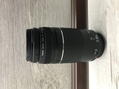 Лот: 12848223. Фото: 1. Объектив Canon 75-300. Объективы