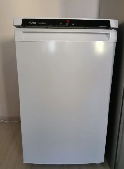 Лот: 19983652. Фото: 1. Морозильный шкаф Haier HF-82WAA... Холодильники, морозильные камеры