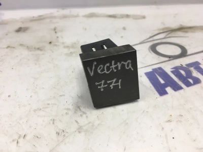 Лот: 21716256. Фото: 1. заглушка кнопки Opel Vectra С. Двигатель и элементы двигателя
