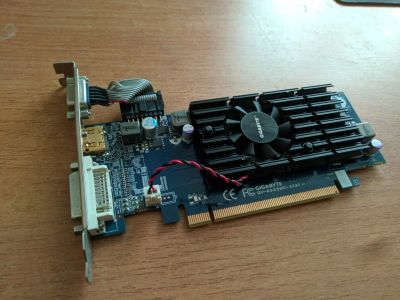 Лот: 14999157. Фото: 1. Radeon HD5450 512Mb. Видеокарты