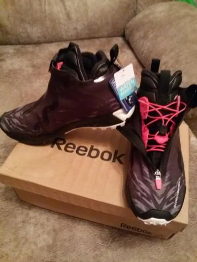 Лот: 8374157. Фото: 1. Кроссовки Reebok зима. Кеды, кроссовки, слипоны