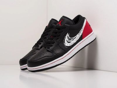 Лот: 17522696. Фото: 1. Кроссовки Nike Air Jordan 1 Low... Кеды, кроссовки, слипоны