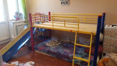 Лот: 16000094. Фото: 1. Кровать с горкой. Детские кровати и кроватки
