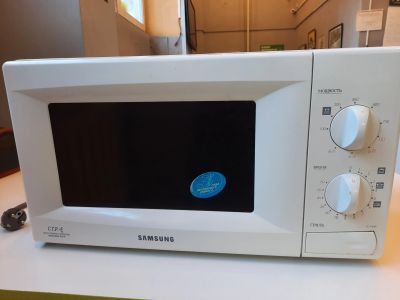 Лот: 18606774. Фото: 1. Микроволновая печь Samsung.Гарантия. Микроволновки, мини-печи